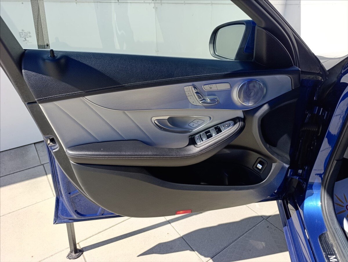 Mercedes-Benz Třídy C Kombi 2,1 l 150 kw