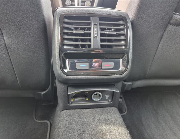 Volkswagen Passat Kombi 1,4 l 160 kw