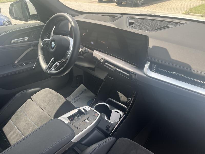 BMW X1 SUV 1,5 l 100 kw