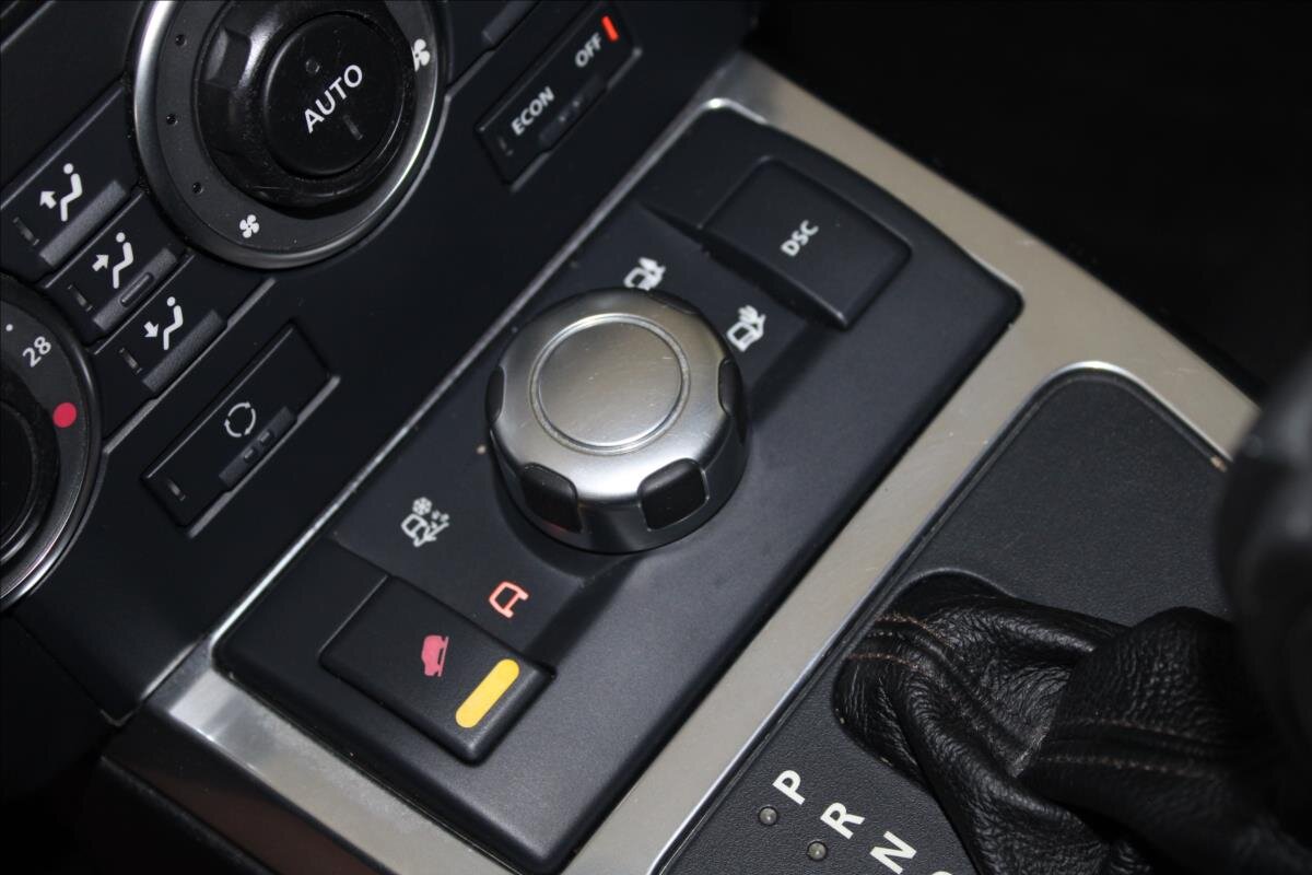 Land Rover Freelander SUV / Terénní 2,2 l 112 kw