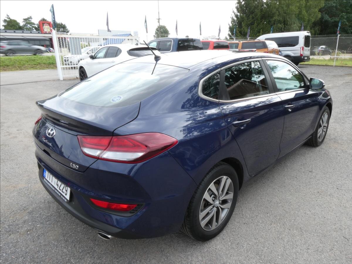 Hyundai i30 Liftback 998,0 88 kw