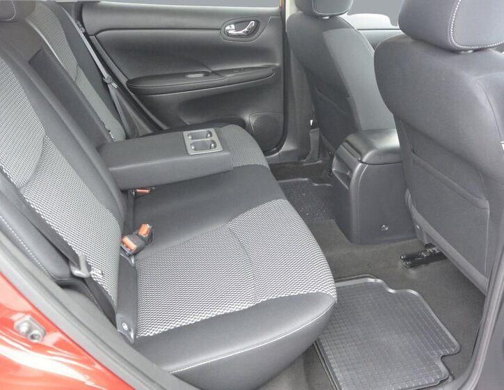 Nissan Pulsar Hatchback 1,2 l 85 kw