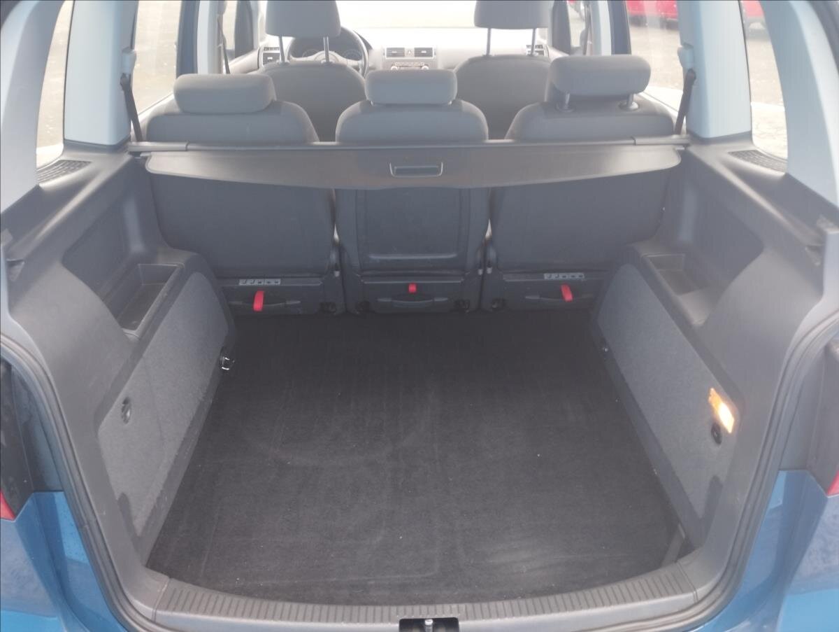 Volkswagen Touran MPV 1,6 l 66 kw