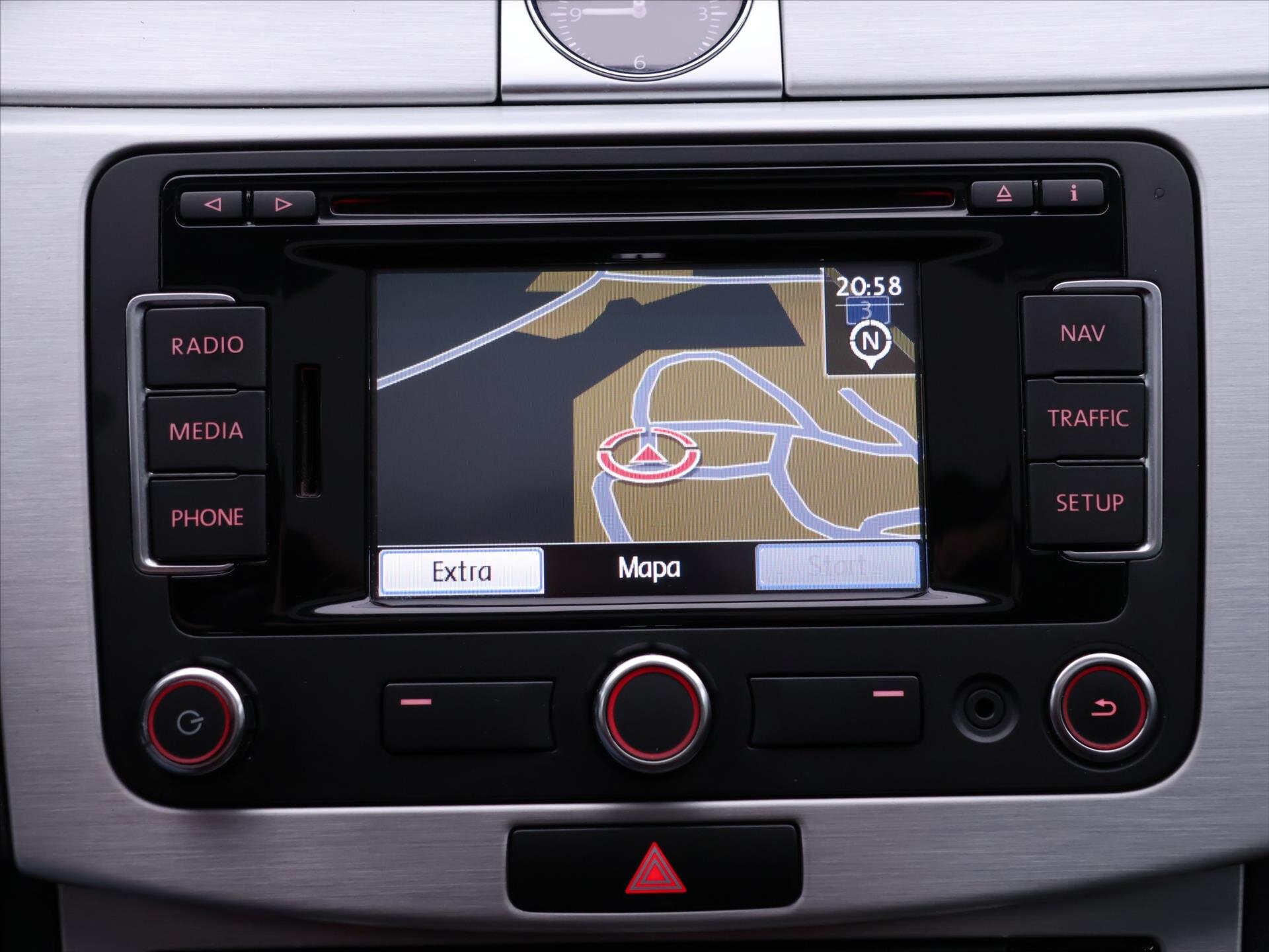 Volkswagen Passat Kombi 1,6 l 77 kw