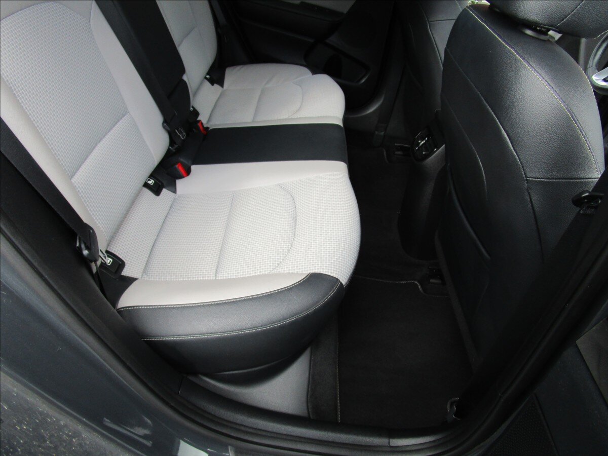 KIA Ceed Hatchback 1,4 l 103 kw