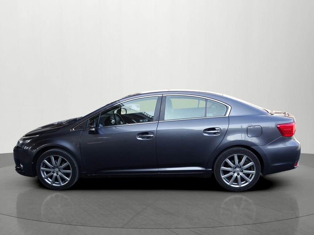 Toyota Avensis Sedan / Limuzína 2,0 l 112 kw