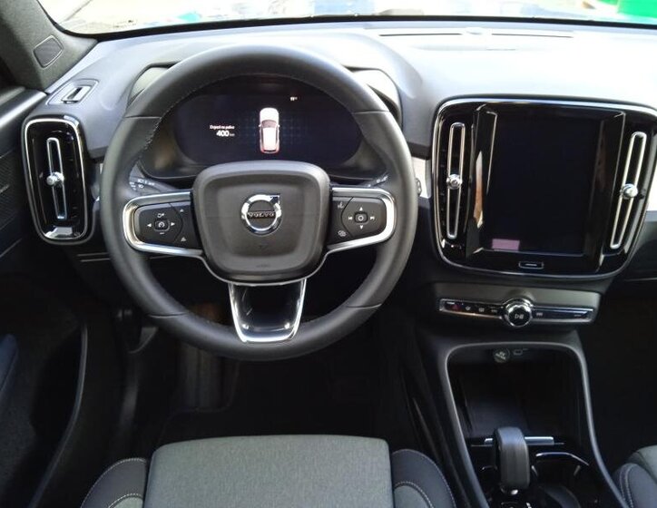 Volvo XC40 SUV 2,0 l 120 kw