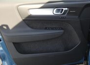 Volvo XC40 SUV / Terénní 2,0 l 120 kw