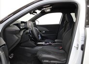 Peugeot 2008 SUV / Terénní 1,2 l 107 kw