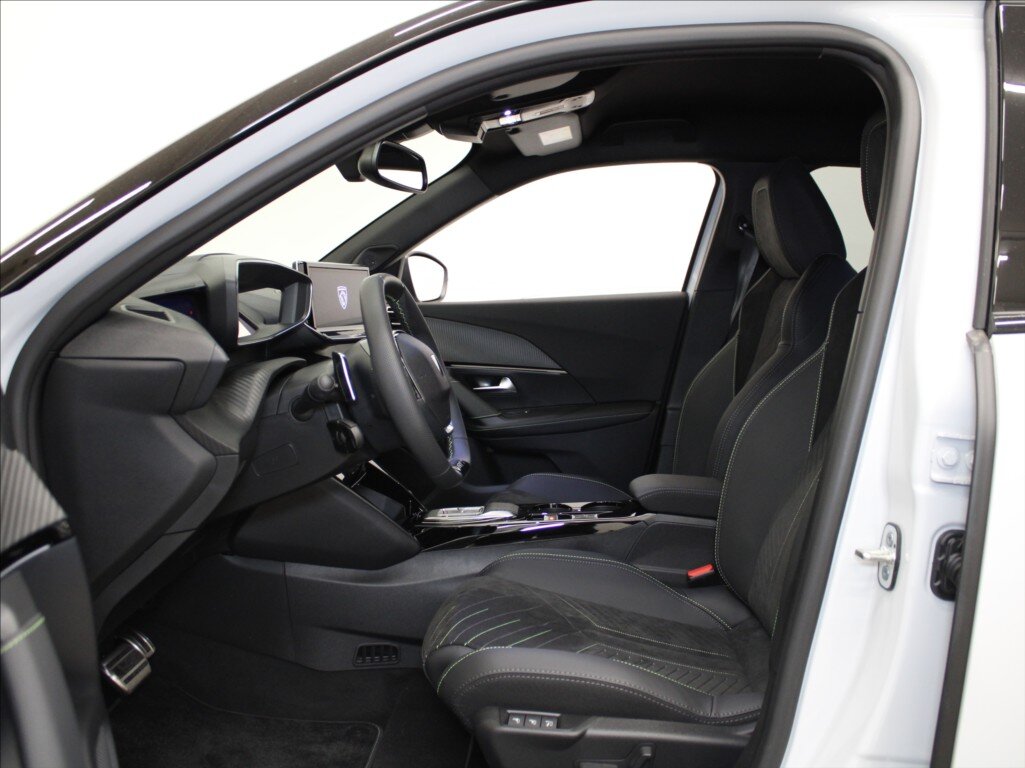 Peugeot 2008 SUV / Terénní 1,2 l 107 kw