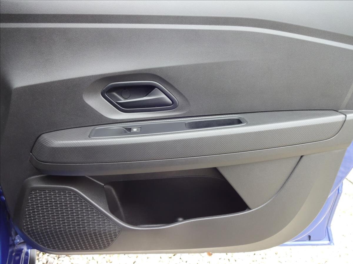 Dacia Sandero Hatchback 999,0 67 kw