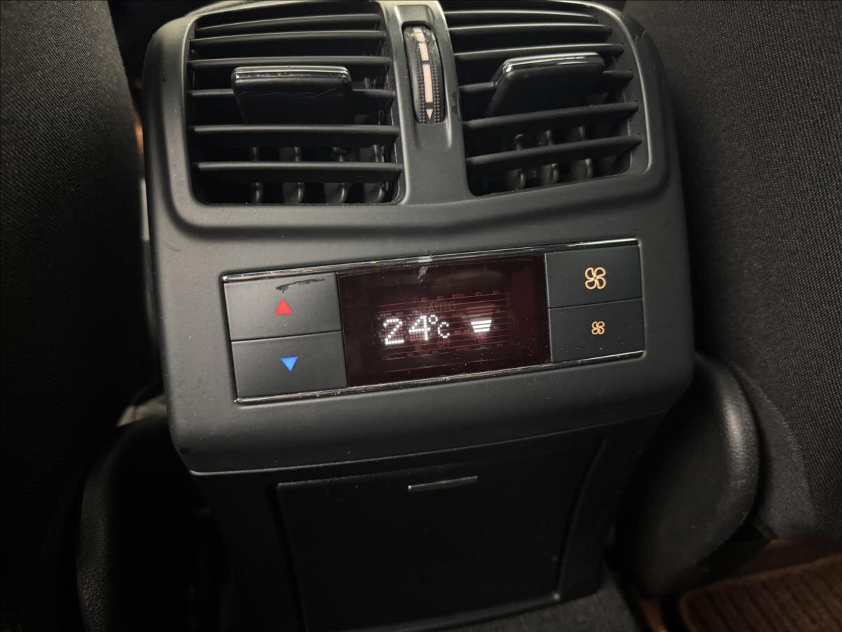 Mercedes-Benz Třídy E Kombi 3,0 l 170 kw