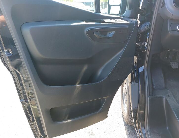 Mercedes-Benz Sprinter 21