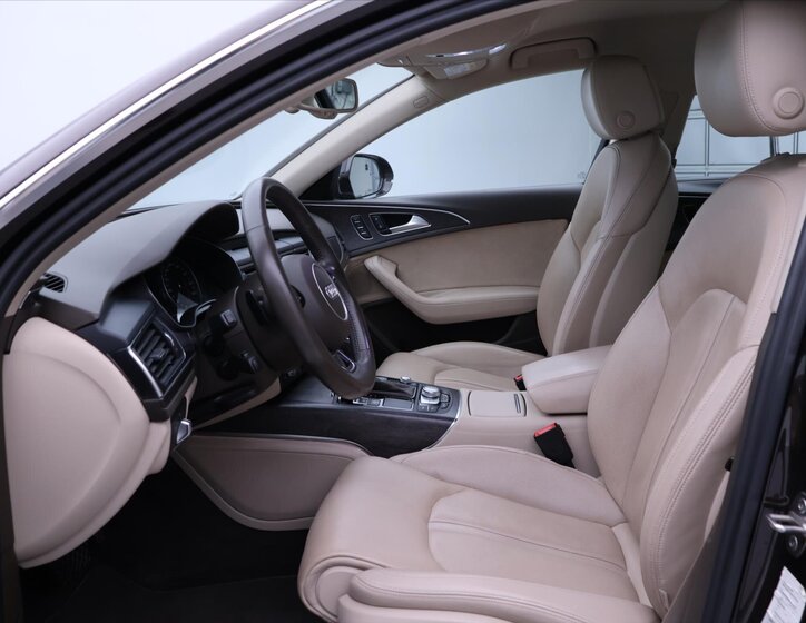 Audi A6 Sedan 3,0 l 235 kw