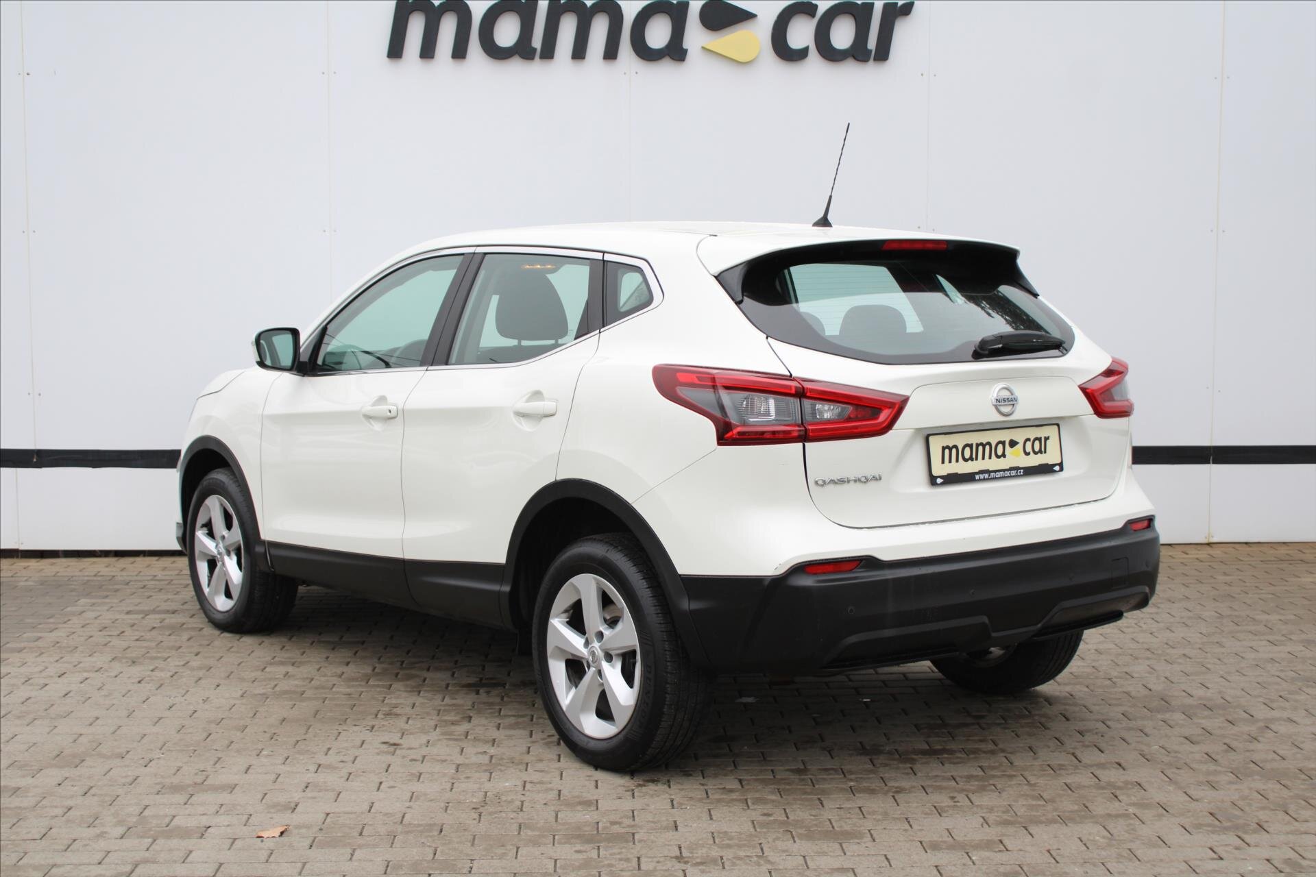 Nissan Qashqai SUV / Terénní 1,2 l 85 kw