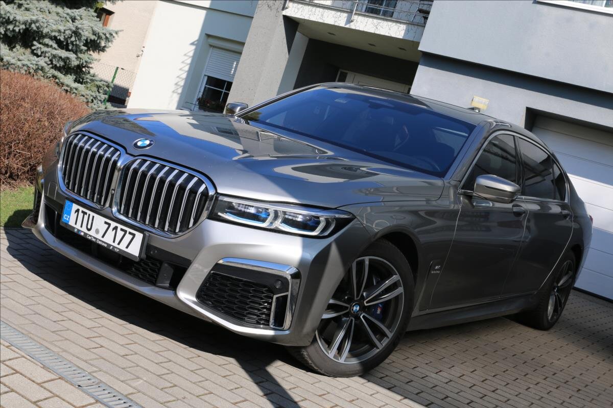 BMW Řada 7 Sedan / Limuzína 3,0 l 294 kw