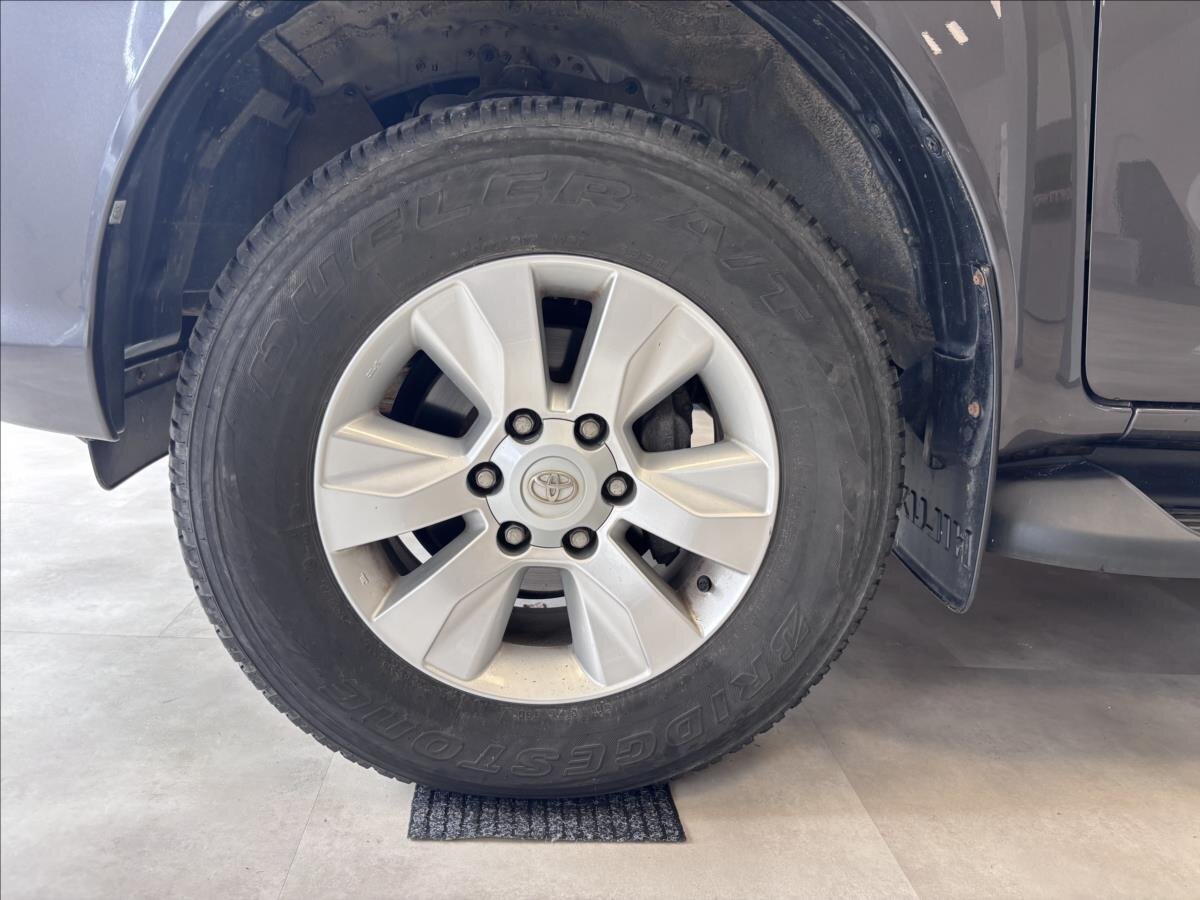 Toyota Hilux Pick-up 2,4 l 110 kw