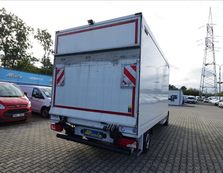 Volkswagen Crafter Skříň 2,0 l 130 kw