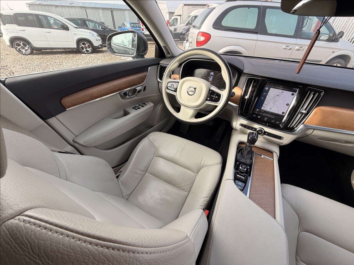 Volvo V90 Kombi 2,0 l 110 kw