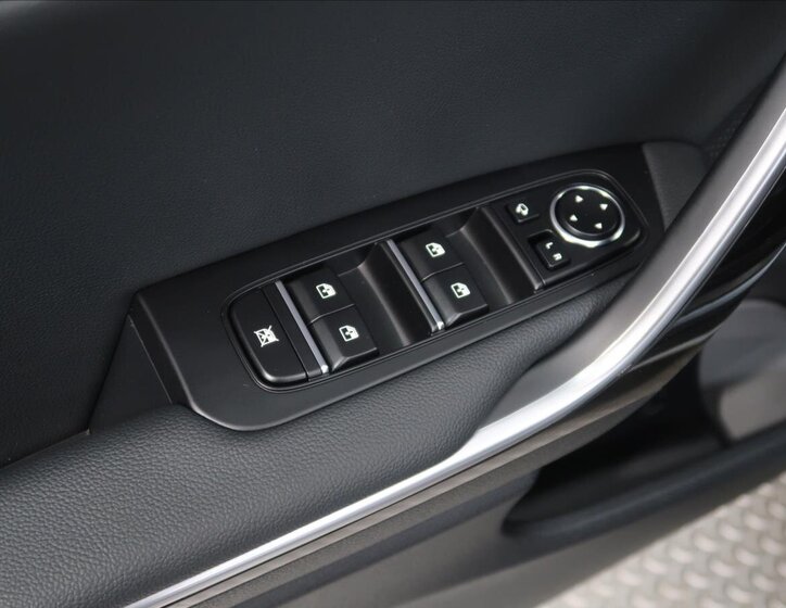 KIA XCeed CUV / Crossover 1,5 l 103 kw