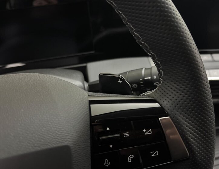 Opel Astra Hatchback 1,2 l 96 kw