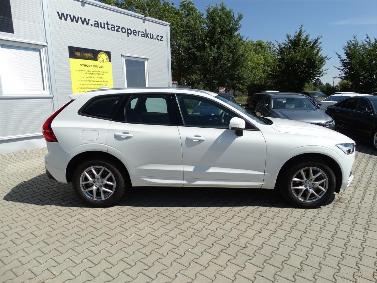 Volvo XC60 SUV / Terénní 2,0 l 110 kw
