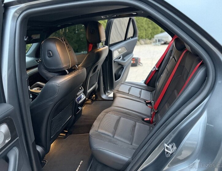 Mercedes-Benz GLE Kombi 3,0 l 320 kw