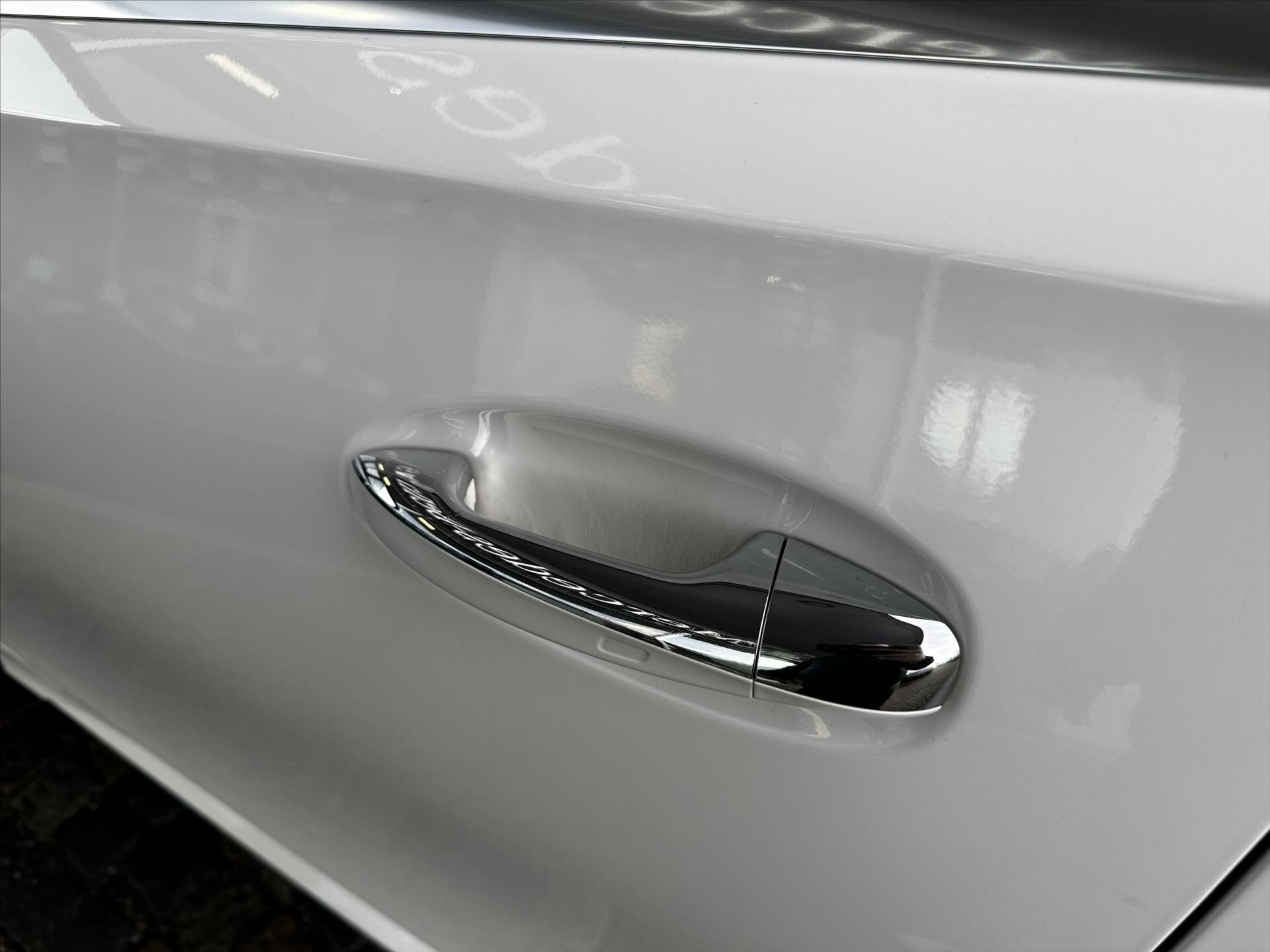 Mercedes-Benz GLE SUV 2,0 l 143 kw