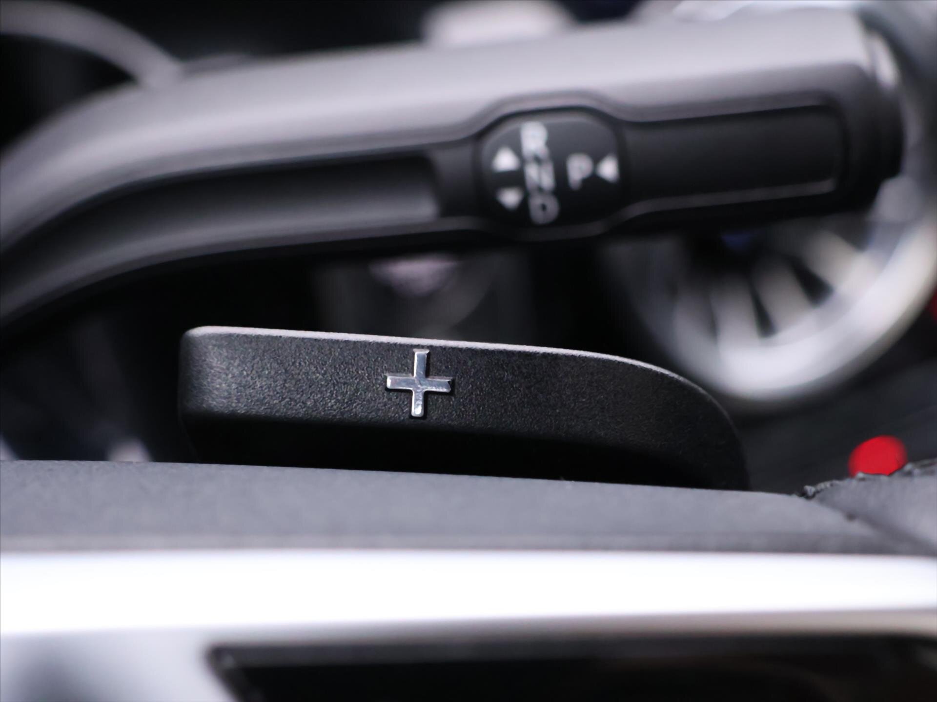 Mercedes-Benz GLA SUV / Terénní 2,0 l 165 kw