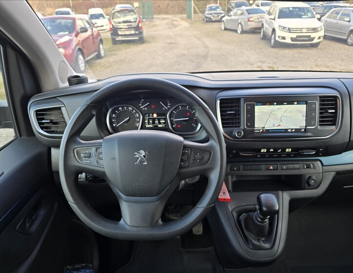 Peugeot Traveller 20