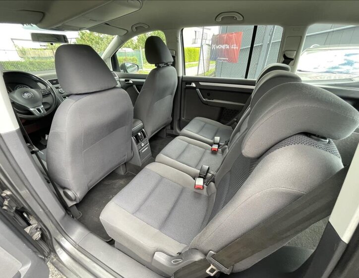 Volkswagen Touran MPV 1,6 l 66 kw