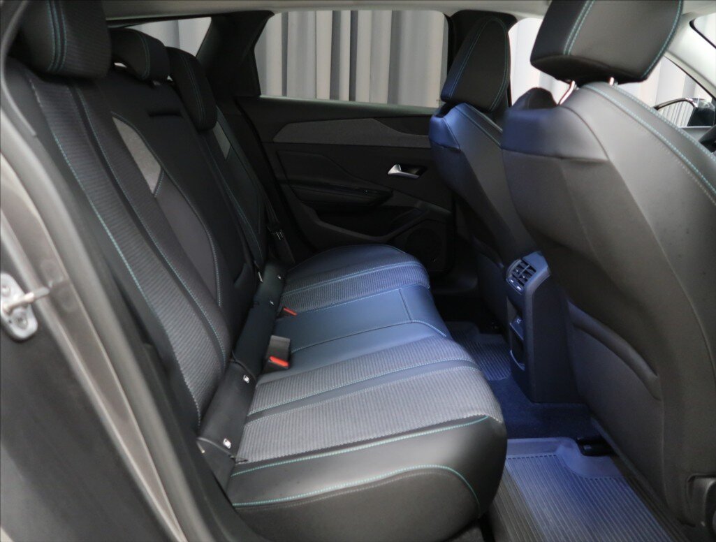 Peugeot 308 Kombi 1,5 l 96 kw