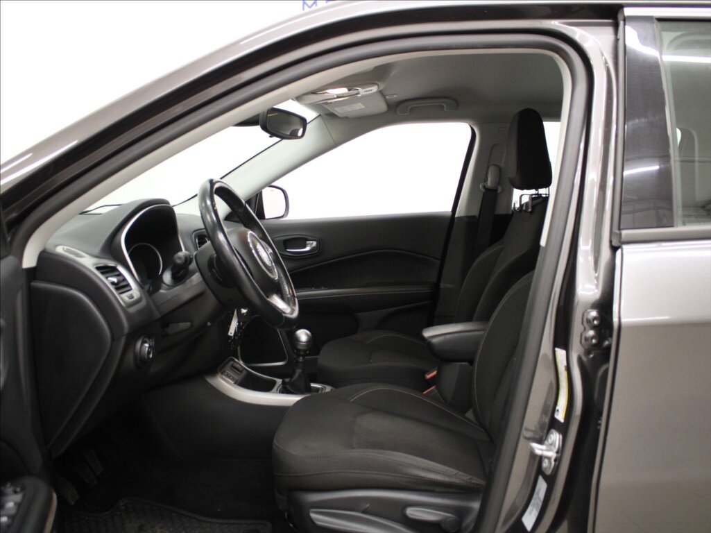 Jeep Compass SUV / Terénní 1,6 l 88 kw