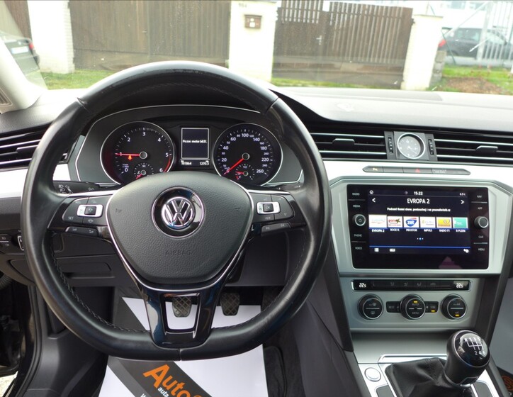 Volkswagen Passat 19