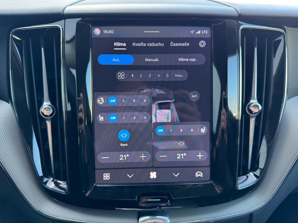 Volvo XC60 SUV / Terénní 2,0 l 184 kw