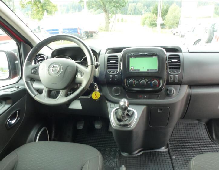 Opel Vivaro 27