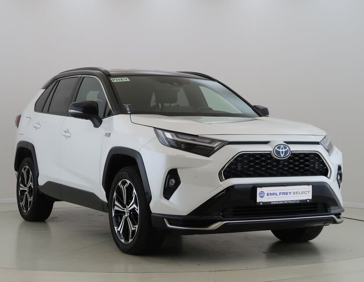 Toyota RAV4 SUV / Terénní 2,5 l 225 kw