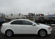 Mitsubishi Lancer 12