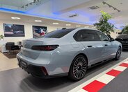 BMW Řada 7 Sedan 3,0 l 220 kw