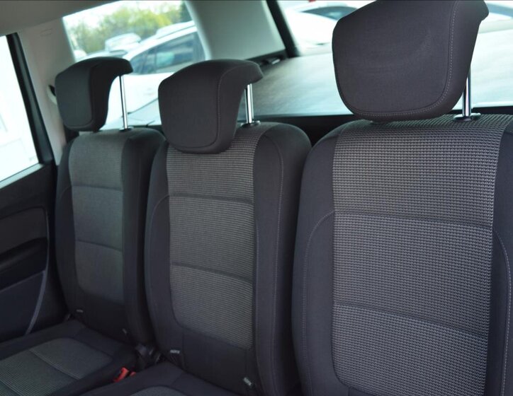 Volkswagen Sharan MPV 2,0 l 103 kw