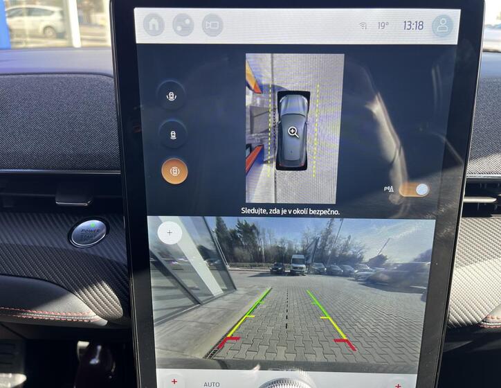 Ford Mustang Mach-E 31