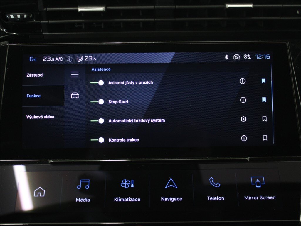 Peugeot 408 Liftback 1,2 l 96 kw