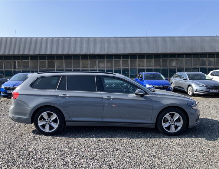 Volkswagen Passat Kombi 2,0 l 90 kw