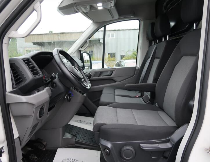 Volkswagen Crafter 12