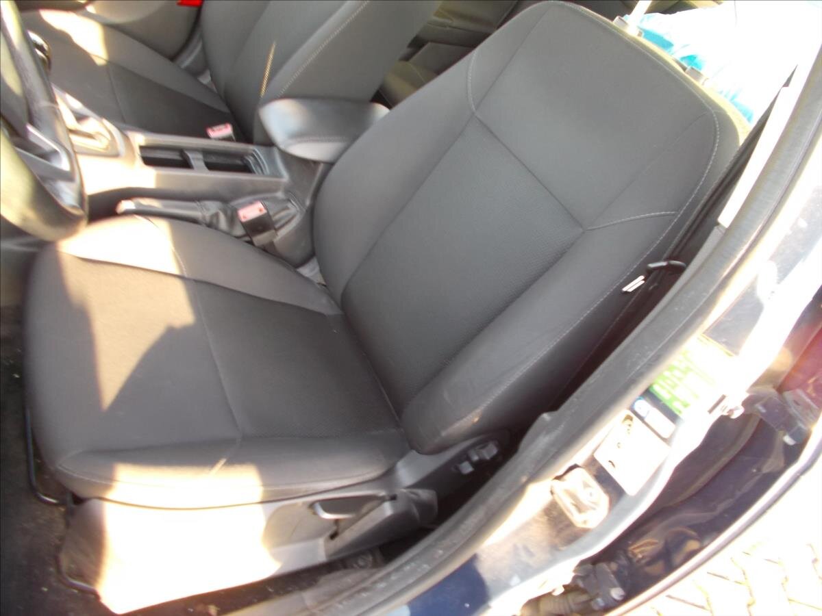 Ford Focus Hatchback 999,0 74 kw