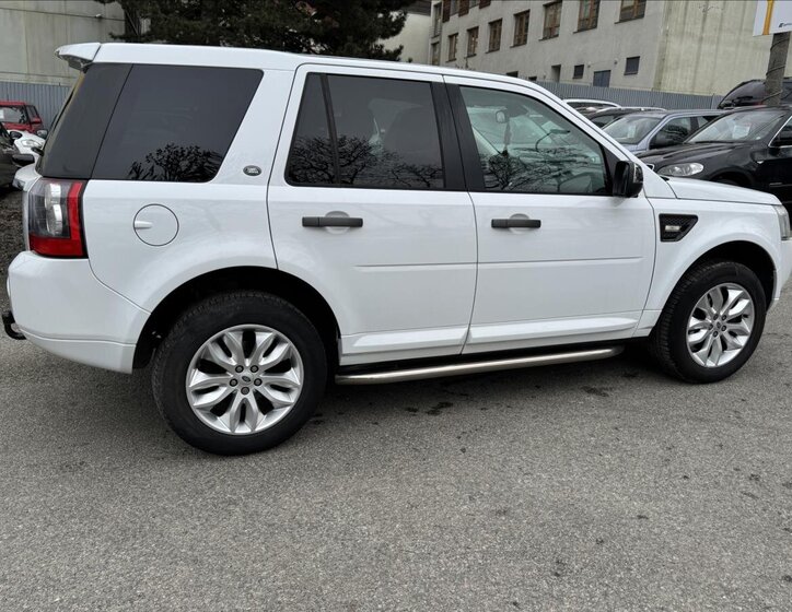 Land Rover Freelander SUV 2,2 l 140 kw