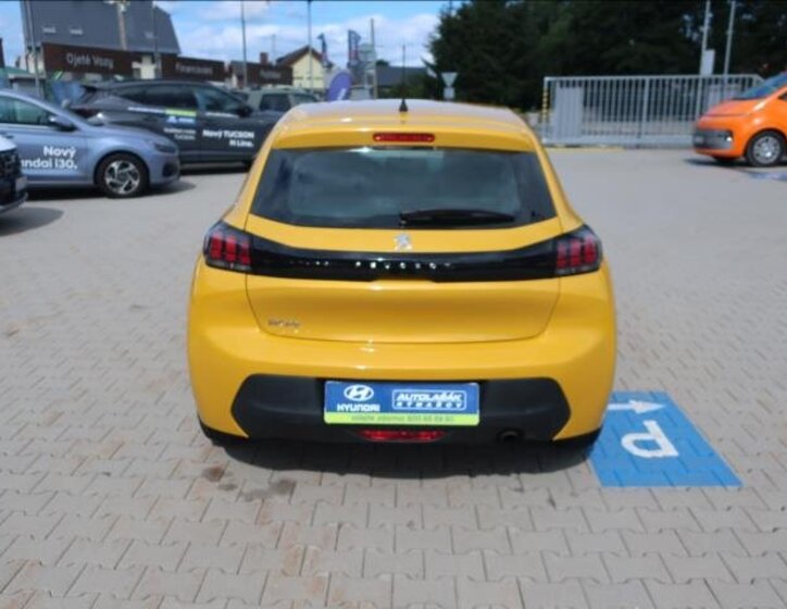 Peugeot 208 Hatchback 1,2 l 55 kw