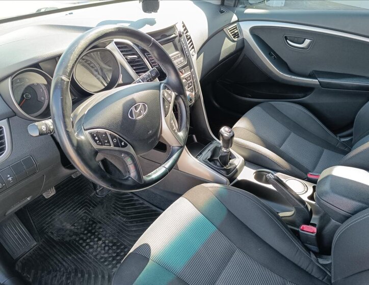 Hyundai i30 Kombi 1,6 l 88 kw