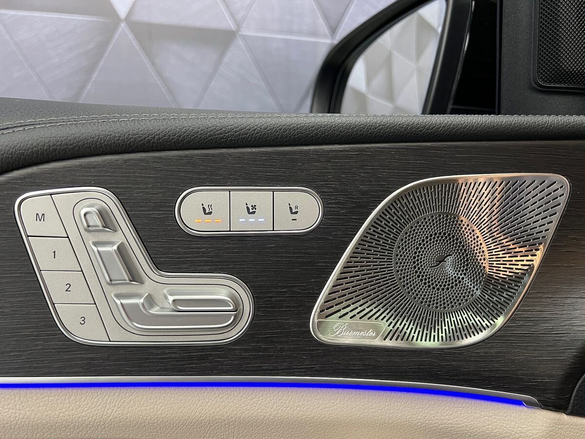 Mercedes-Benz GLS SUV / Terénní 4,0 l 360 kw