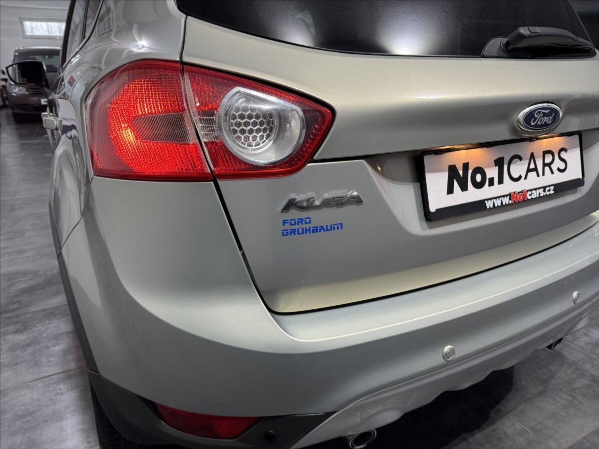 Ford Kuga SUV / Terénní 2,0 l 100 kw